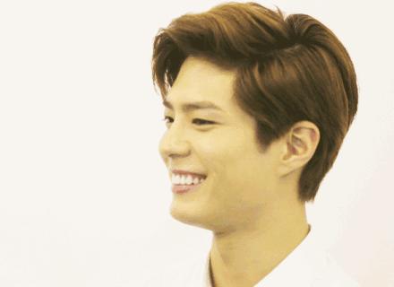 张艺兴白鹿同台领奖,张艺兴王一博领奖