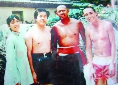 开展世界读书日活动,世界读书日一起拥抱书式生活