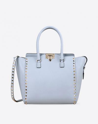 包包和专柜名牌包包有什么不一样,包包和配饰