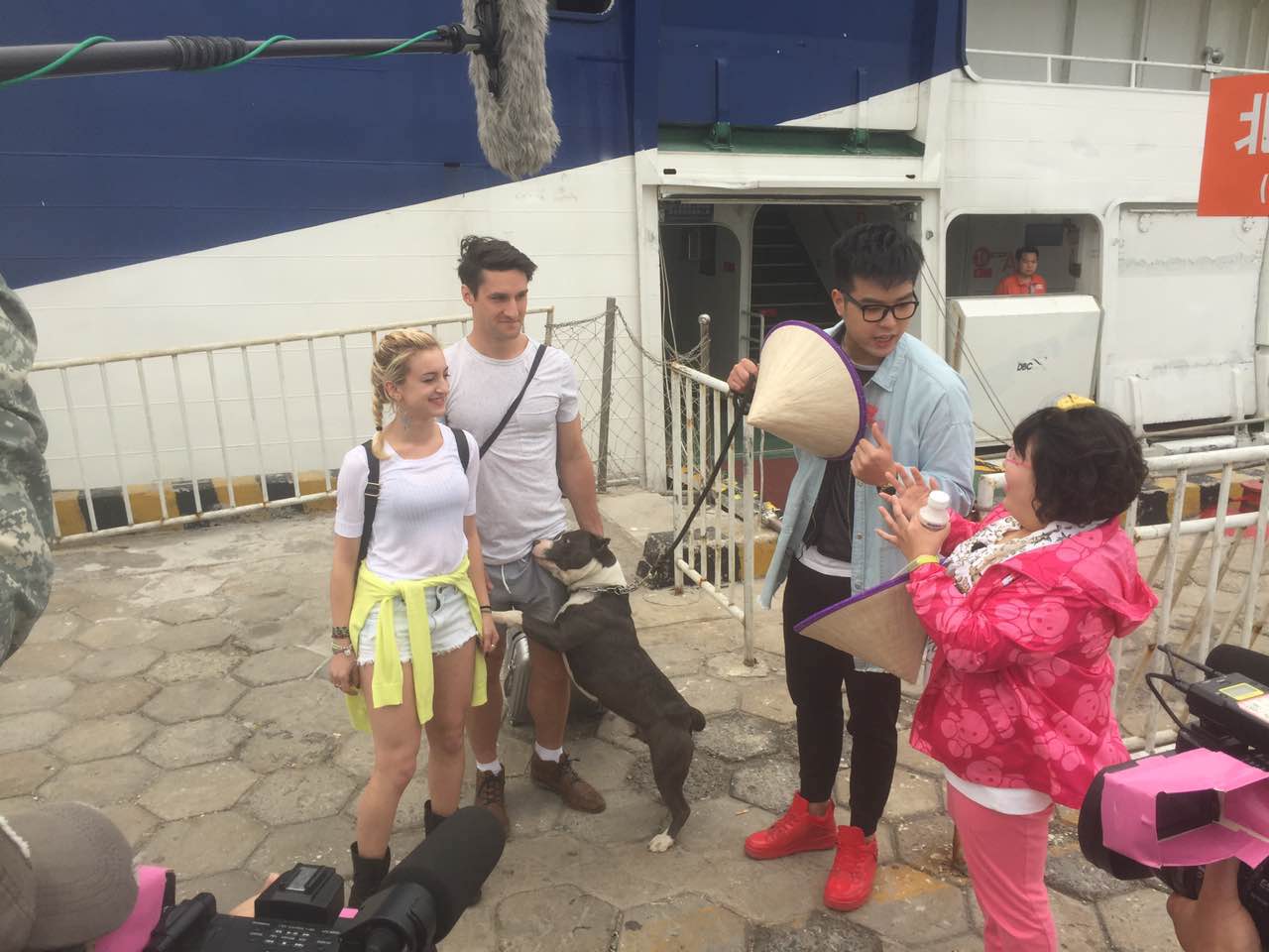 涠洲岛二日游攻略文章700字,6个人怎么玩转涠洲岛