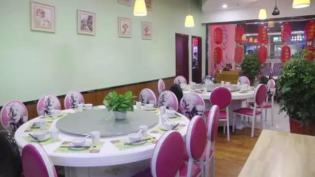 万达网红美食街区,万达古风美食