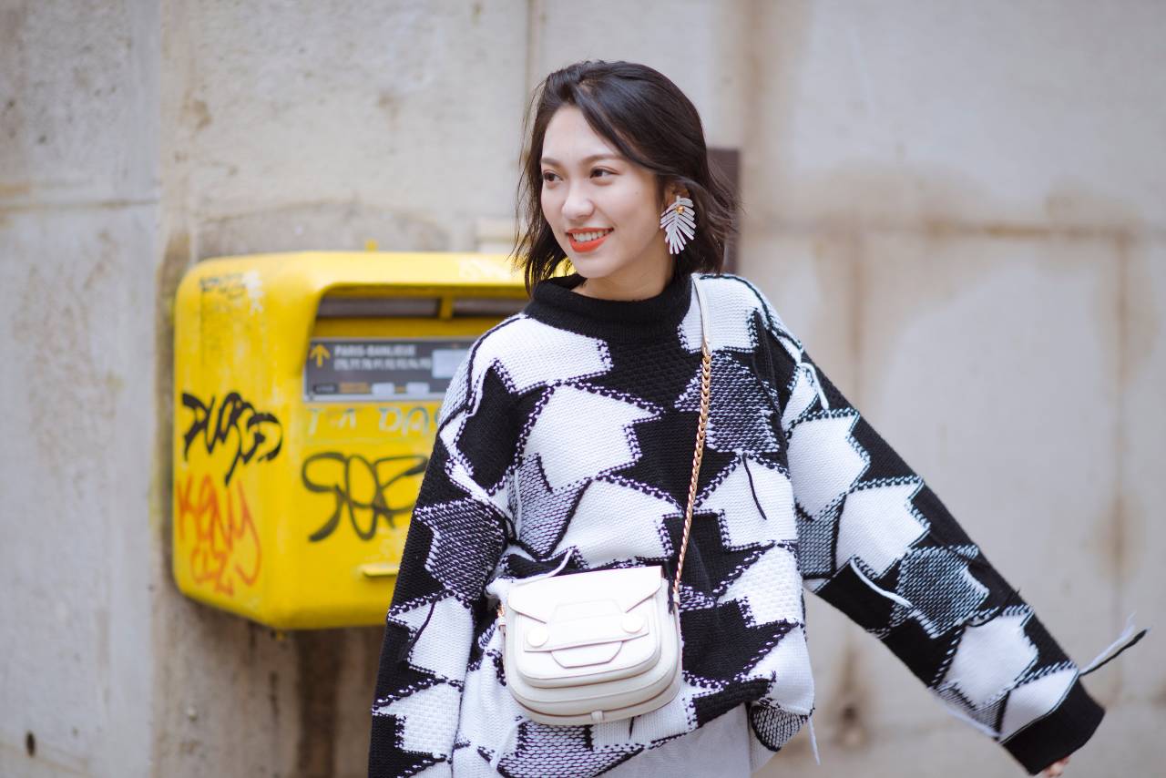 编辑部一口气试了12只口红，结果这3个颜色遭到了哄抢……