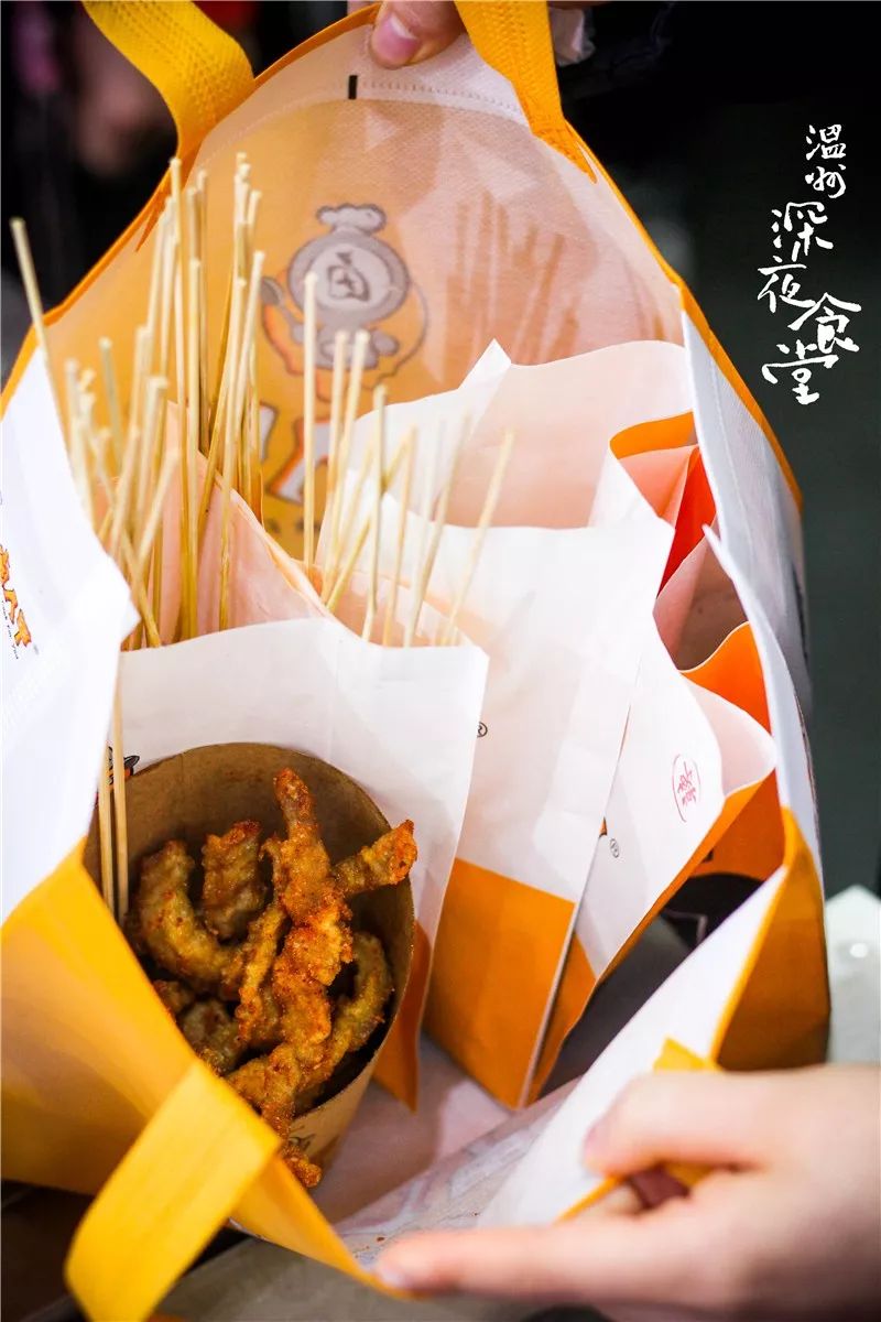 独门泡泡卤味？！温州网“黄”炸物店，三年爆开1000家……