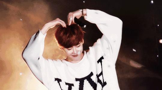 编辑部一口气试了12只口红，结果这3个颜色遭到了哄抢……