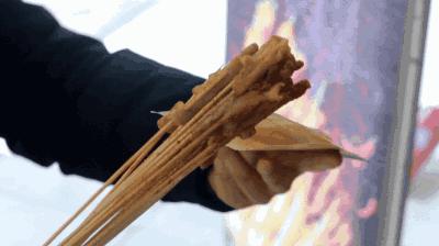 独门泡泡卤味？！温州网“黄”炸物店，三年爆开1000家……