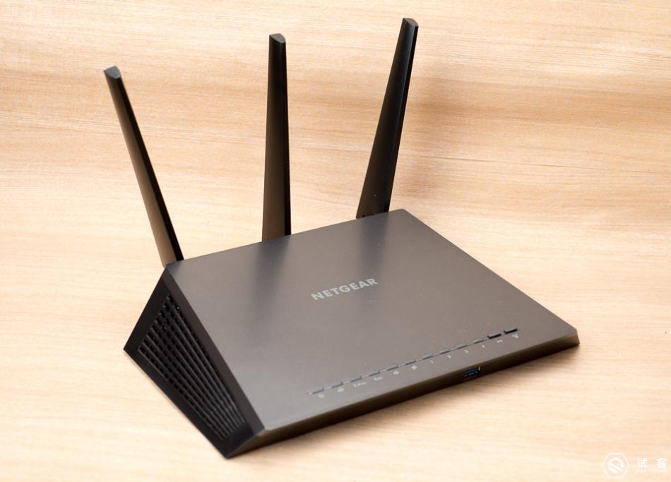netgear路由器夜鹰r7000,netgear夜鹰r7000路由器