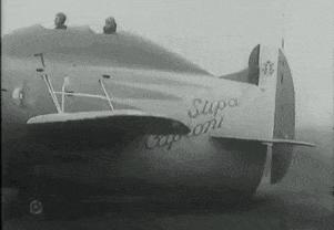 搞笑gif趣图这回头一笑绝了,张译笑得喷饭gif