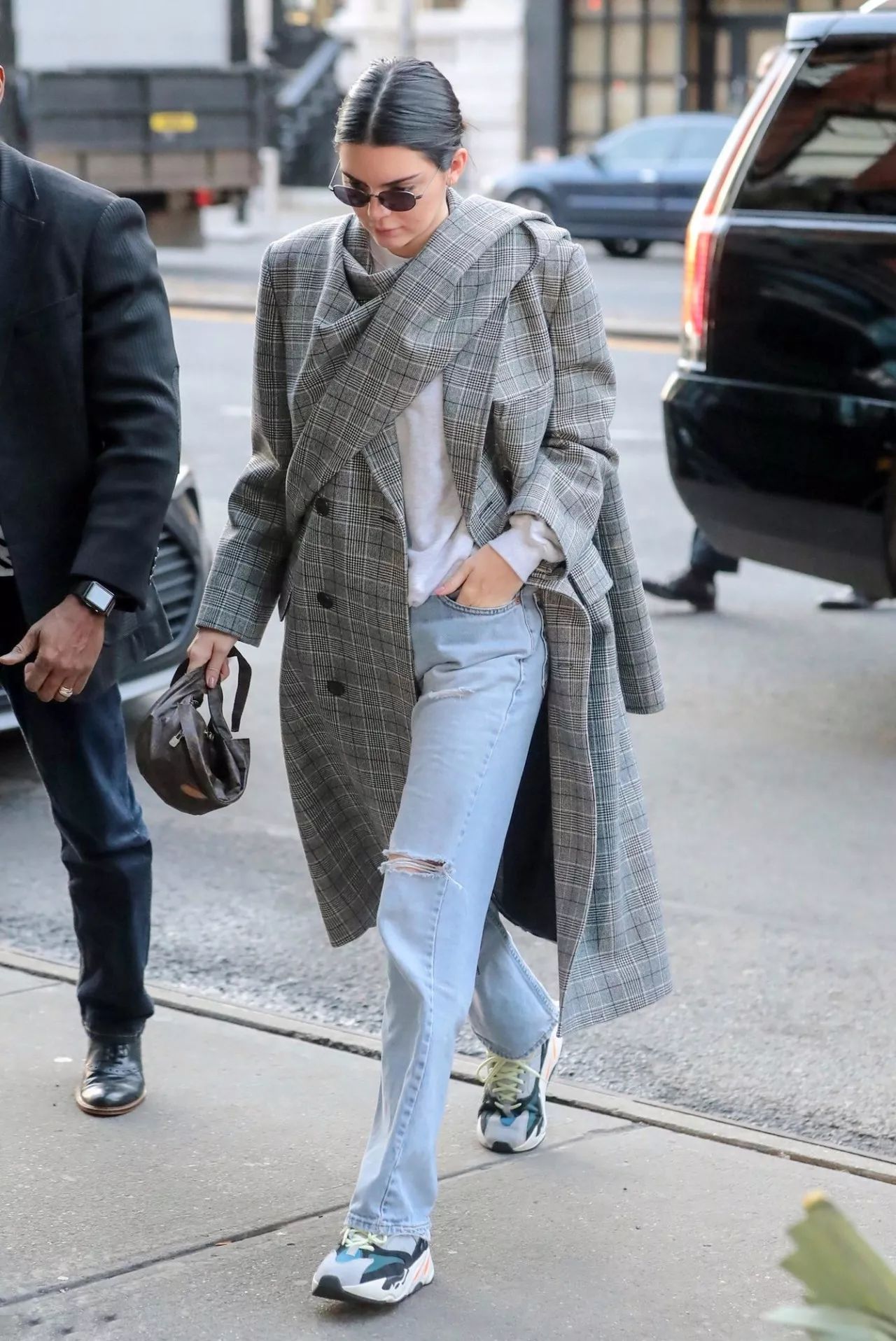 这5双鞋子秋天穿高级又时髦,今年悄悄流行的5双鞋你都知道吗