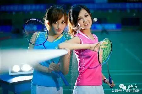 羽毛球运动教学与训练教程,羽毛球课动作展示