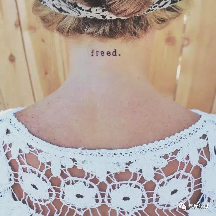 颈部纹身全过程,那些超酷的颈部纹身