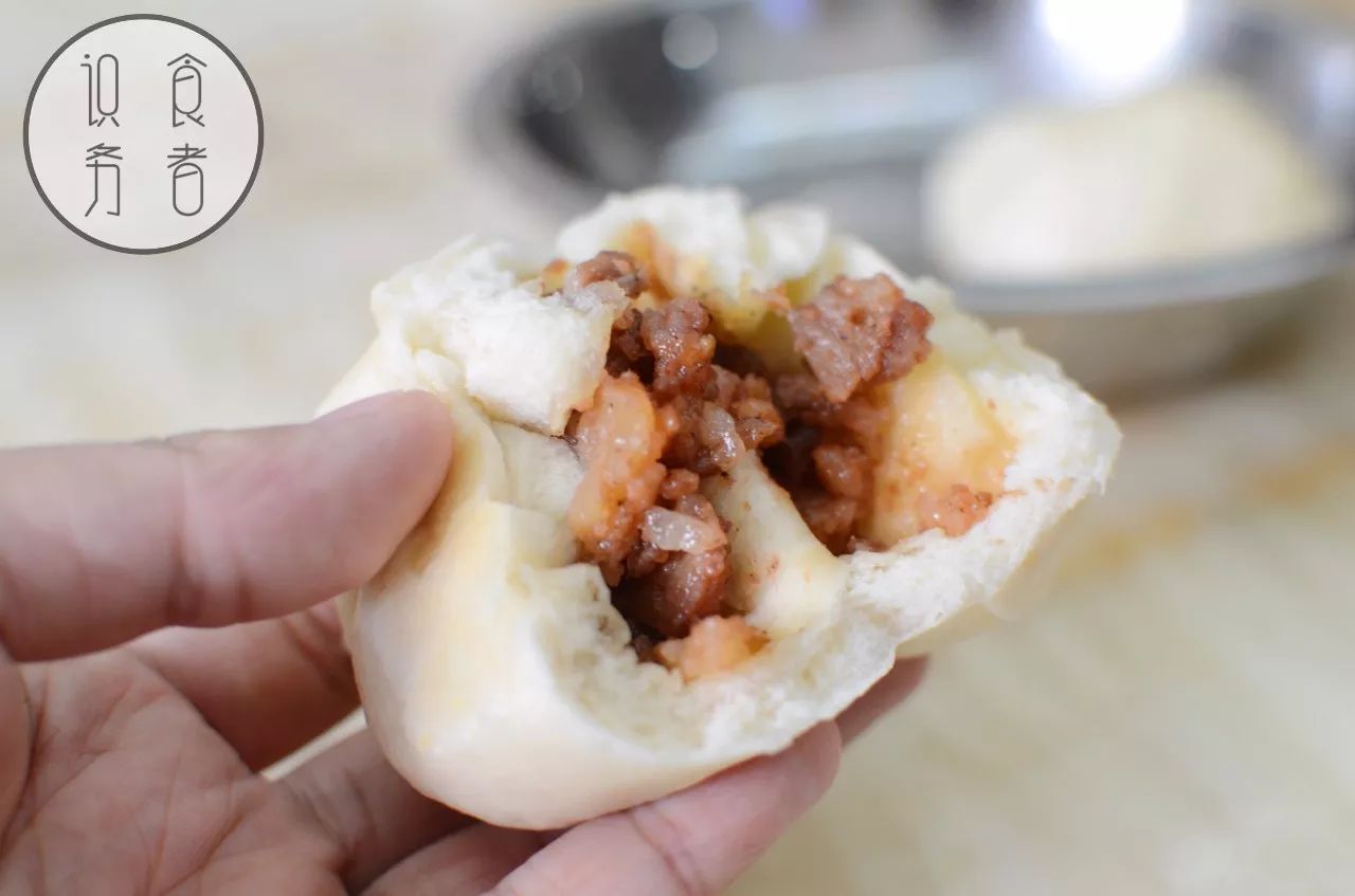 叉烧包流汁馅的调制,蜜汁叉烧包喷香流汁的2个小秘诀