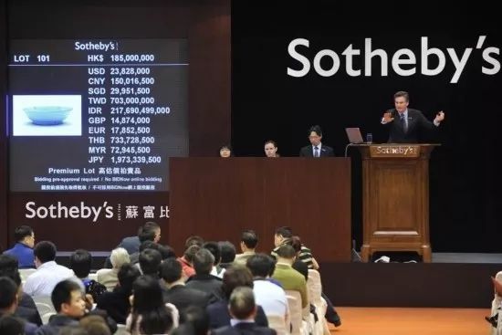 地摊古玩市场交易合法吗,地摊古玩合适摆什么
