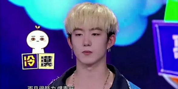 克罗心项链22k金新款,使徒行者2周柏豪克罗心项链