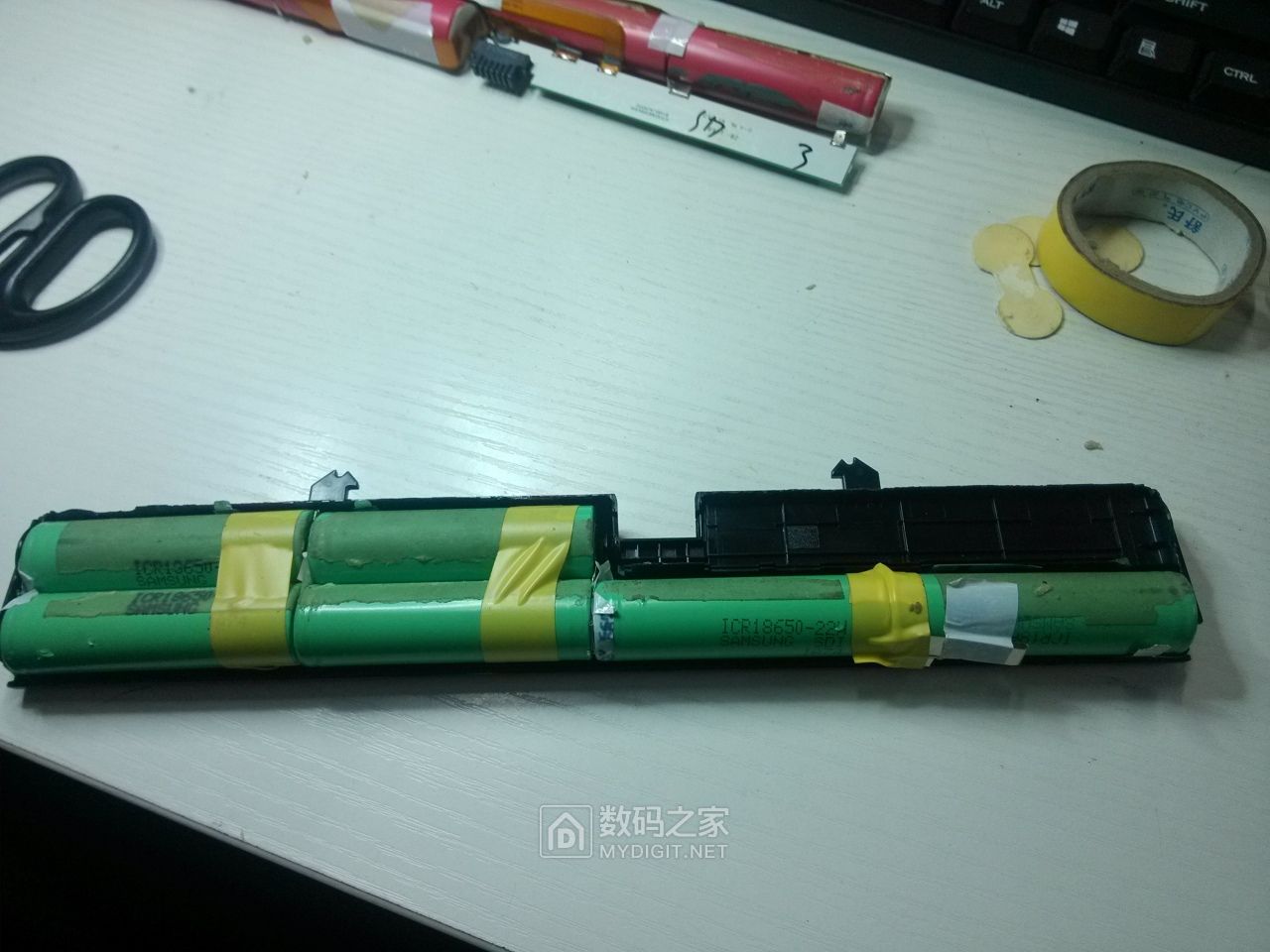 a32-f80笔记本电池换电芯,笔记本电脑b575电池换电芯教程