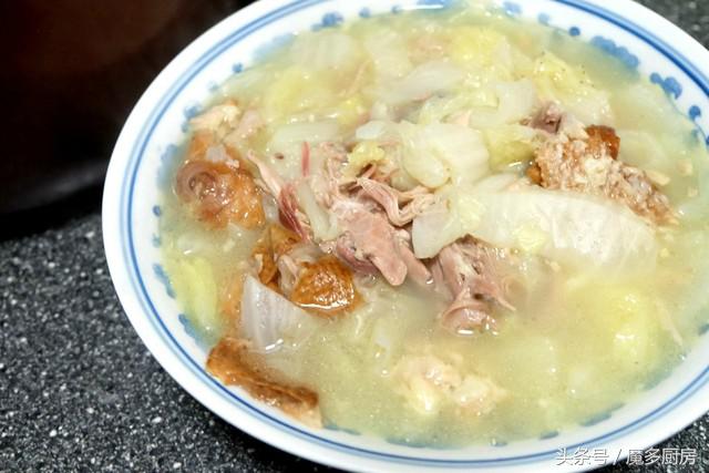 烤鸭架炖鸭汤的最佳搭配,烤鸭的鸭架熬汤怎么做好吃