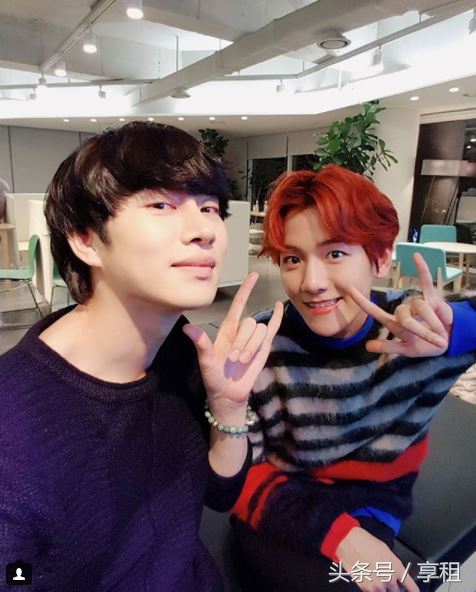 PGone手照细节被爆不伦恋，细数那些单靠手就能够火下去的玉手男