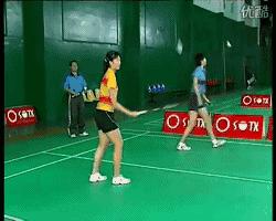 总是打到羽毛球拍框,老是打到空格怎么办