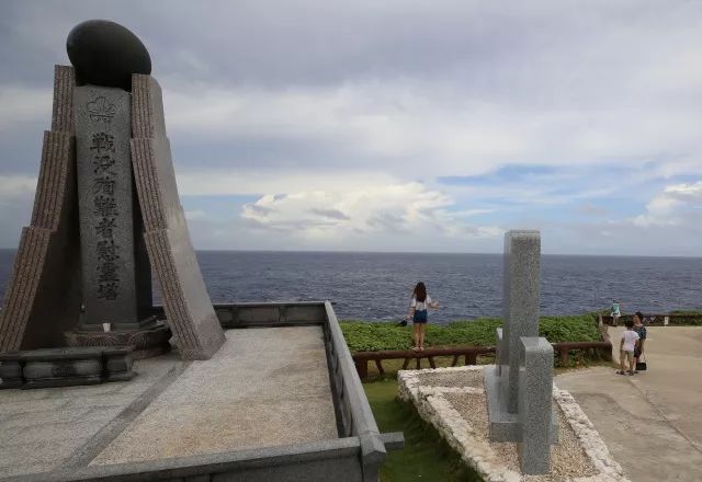 上午在广州捂白过严冬，下午在塞班岛放肆晒黑