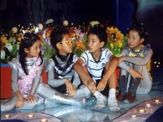 丁凯乐跟王俊凯,丁凯乐快乐星球长大的样子