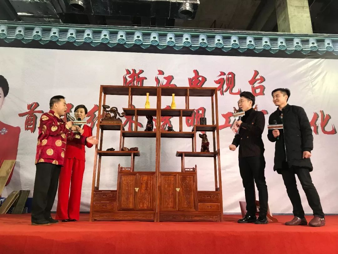 痛心8岁男孩被狗咬,8岁男孩疑因狂犬病死亡家属