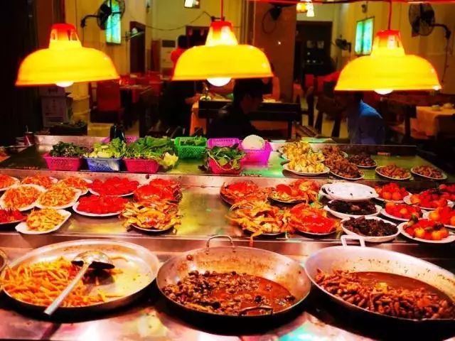 广西那良镇美食街,广西北海银滩美食街