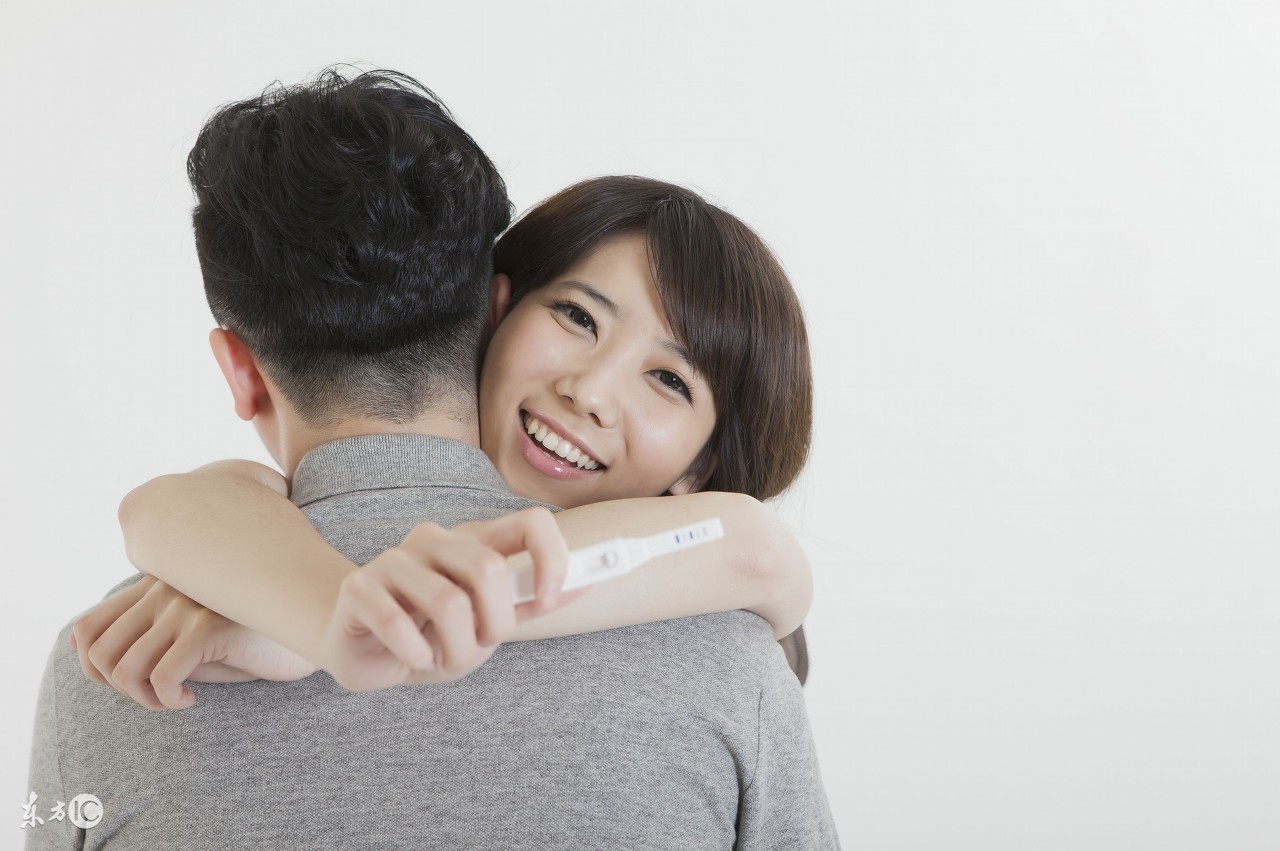 怀孕50天突然没恶心反应怎么回事,怀孕36天忽然没有什么反应正常吗