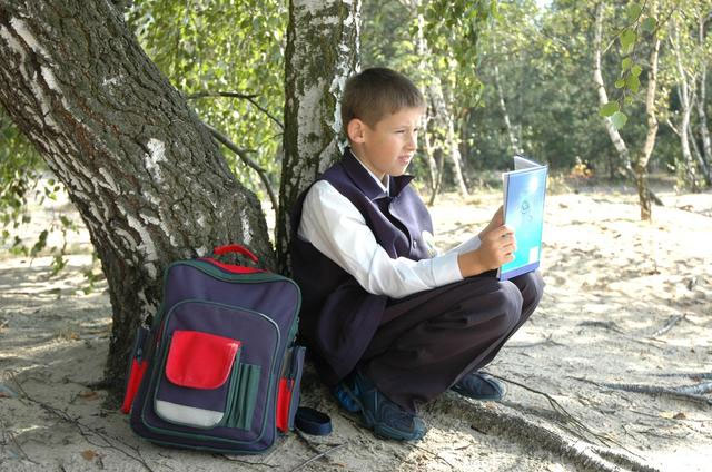 爱逃课的孩子,爱贪玩的孩子怎么治