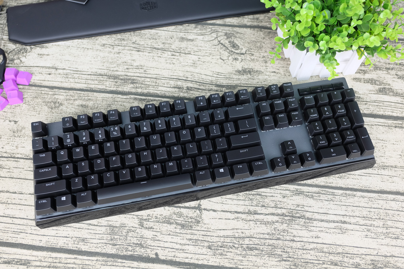 酷冷至尊单手机械键盘测评,酷冷至尊机械键盘测评