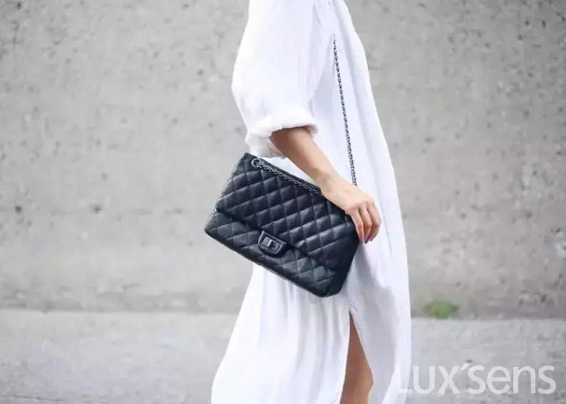 在法国买香奈儿包,香奈儿的包法国买多少钱