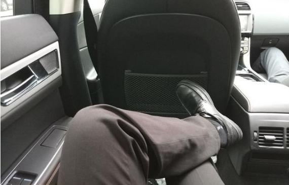 捷豹xel提车撕膜,捷豹xel抠掉奇瑞后的样子