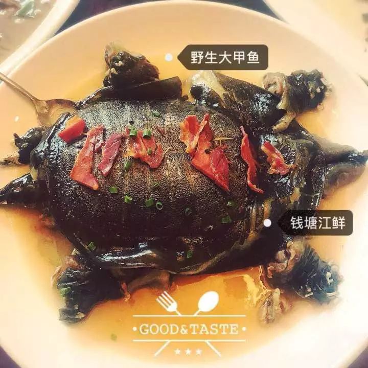 惊了！大胃美少女在建国北路的罗森吃掉一根Dior变色唇膏！