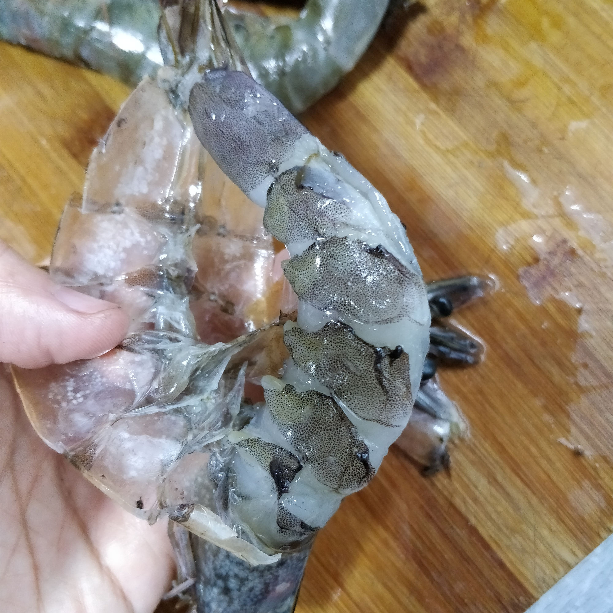 用我的窍门，扒虾壳特快，开背去沙线，一步到位不浪费