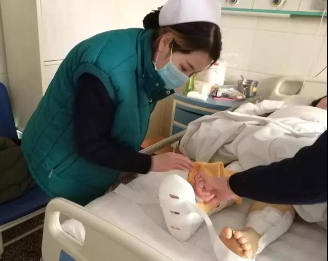 开封市中心医院骨科行家门诊,开封中心医院骨科行家排名