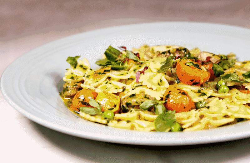 惊了！大胃美少女在建国北路的罗森吃掉一根Dior变色唇膏！