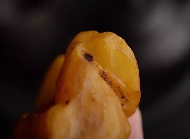 俄料乌料的价格,俄料与乌料颜色对比