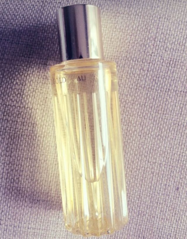 连Angelababy都怕的秋冬卡粉问题，用这10款美容油就能搞定！