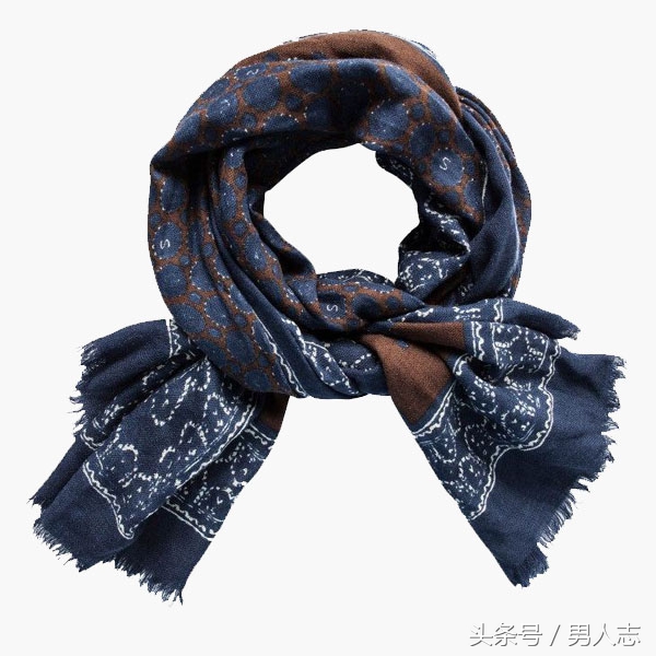 巴宝莉经典围巾男士各种带法,巴宝莉经典羊绒围巾配大衣