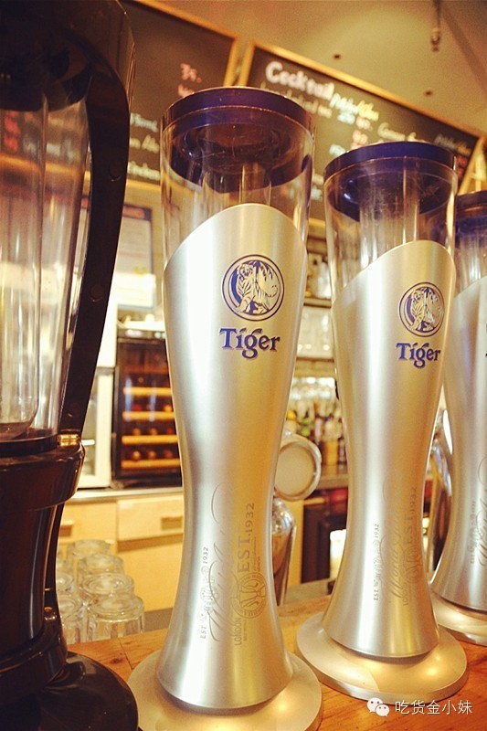 家附近居然藏着这么一家露天餐厅,市中隐藏的特色餐厅