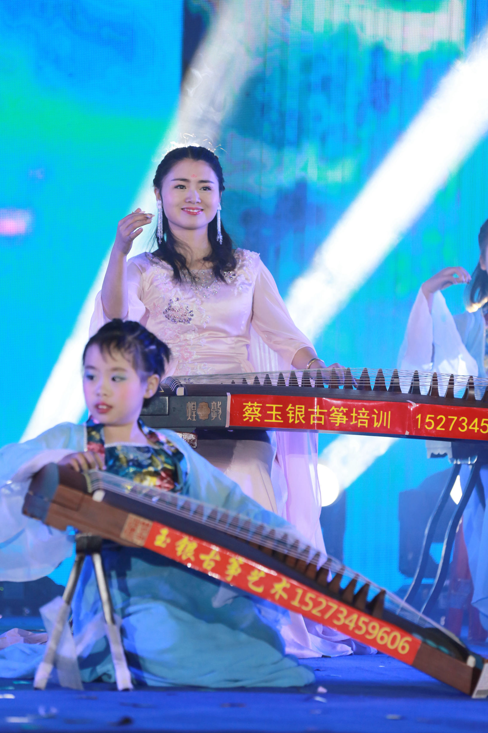 古筝演奏青花瓷,好听又简单的青花瓷古筝