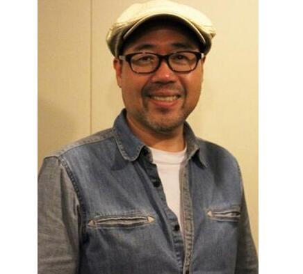 企鹅娘吐槽：日本女COSER竟然两天赚了1000万！