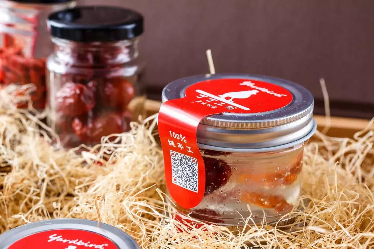 火了，全天津美女都在吃他做的燕窝，价格亲民不傲娇！月销3000份