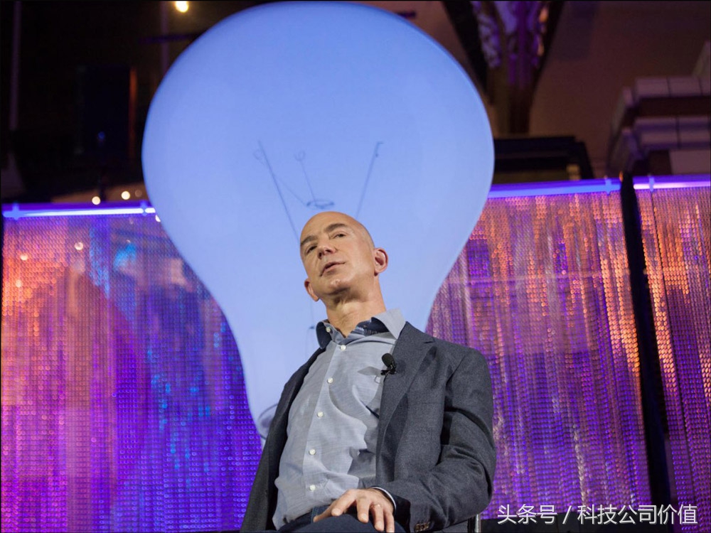 这对任性又睿智夫妇，认识3个月闪婚却恩爱24年，终成世界首富