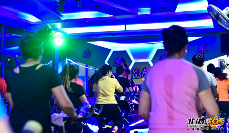 「北海女性」这个女孩不简单！23岁当经理，美丽却不娇气！