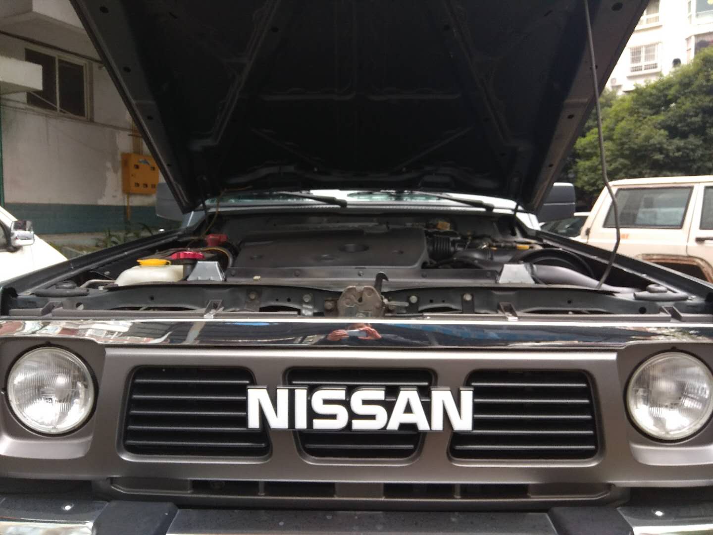 老大爷一个人的视频,运良途乐y60翻新