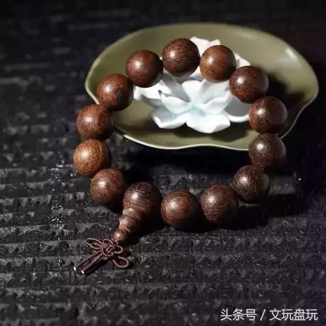 木质手串能直接用手盘吗,能够盘红的木质手串有哪些