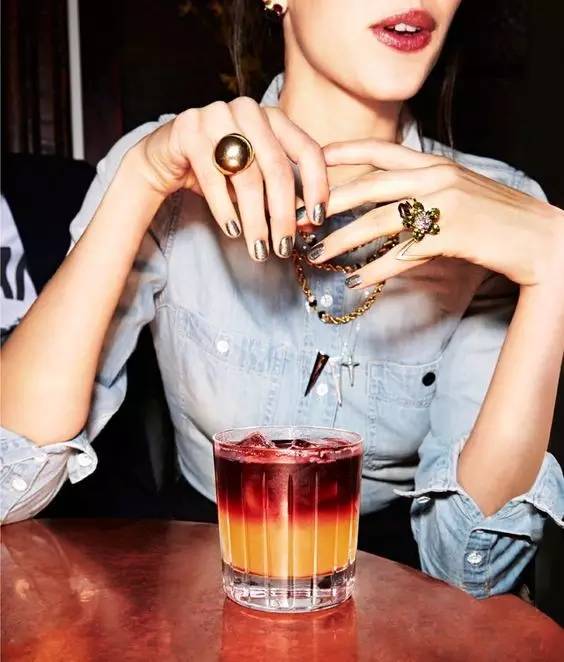 什么烈酒能够直接喝,陈年烈酒能喝吗