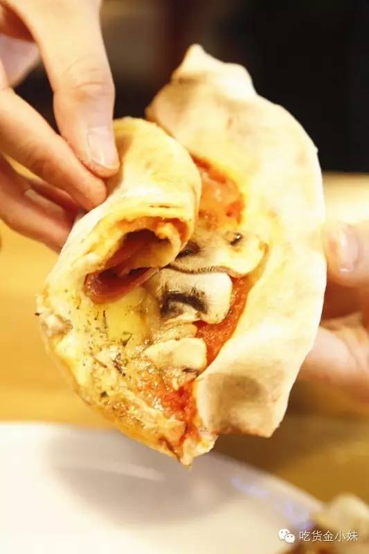 家附近居然藏着这么一家露天餐厅,市中隐藏的特色餐厅