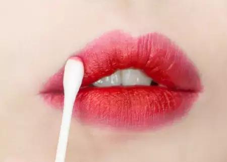 怎么看合适韩妆还是日妆,日妆跟韩妆哪个好用