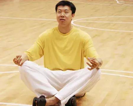 这些出色的男人们，如何谈论瑜伽？