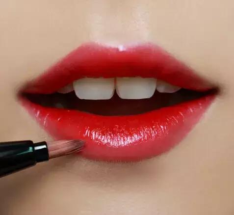 怎么看合适韩妆还是日妆,日妆跟韩妆哪个好用